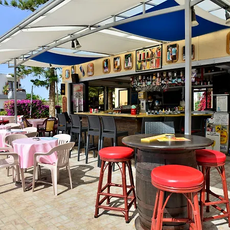Aparthotel Napa Apts 3*
